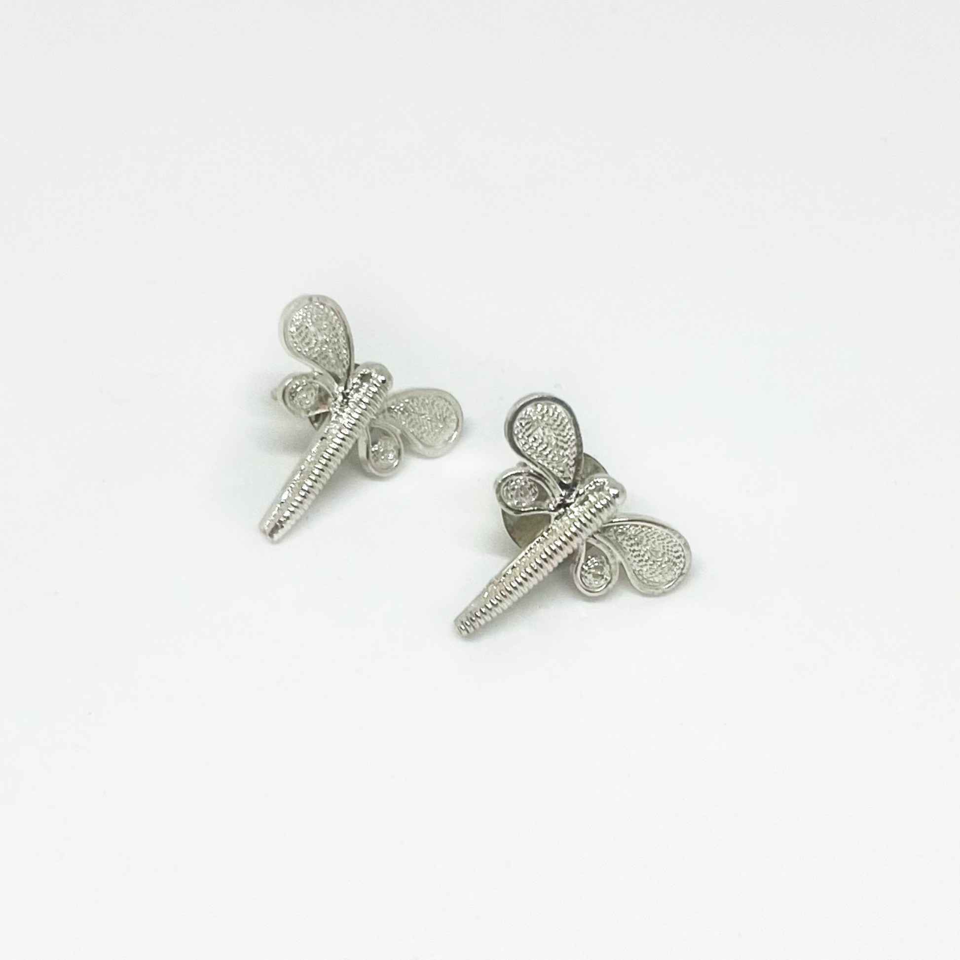 Dragonfly Filigree Silver Stud Earrings Continente Dorado